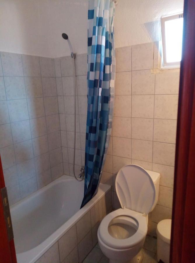 House Lena * סארטי