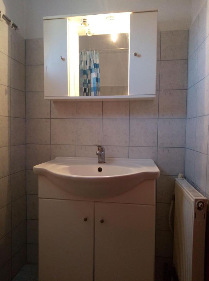 House Lena דירה סארטי